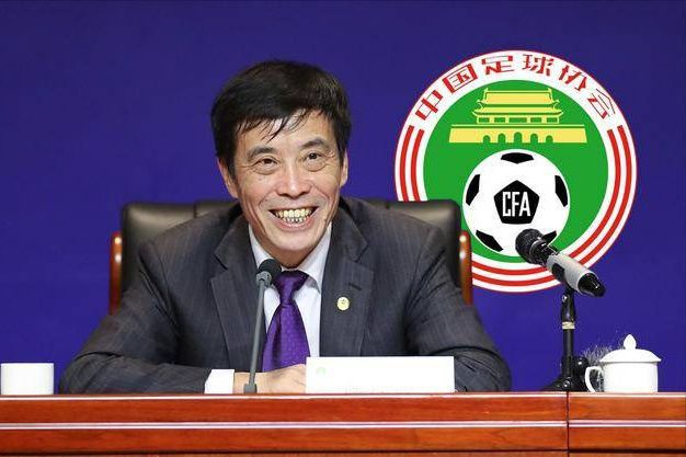 至此，“侏罗 寡姐对阵残暴巨兽！